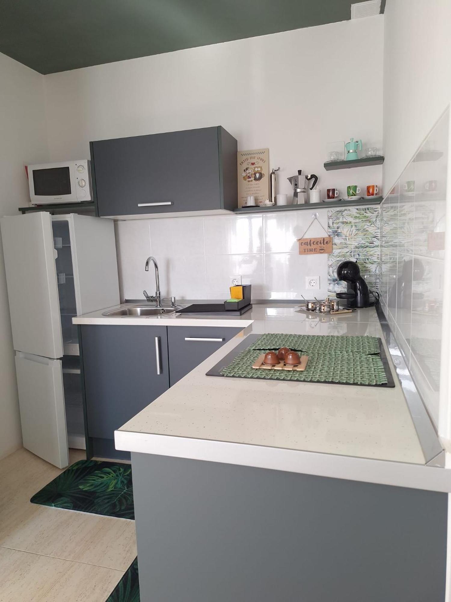Sixtwelve Apartment