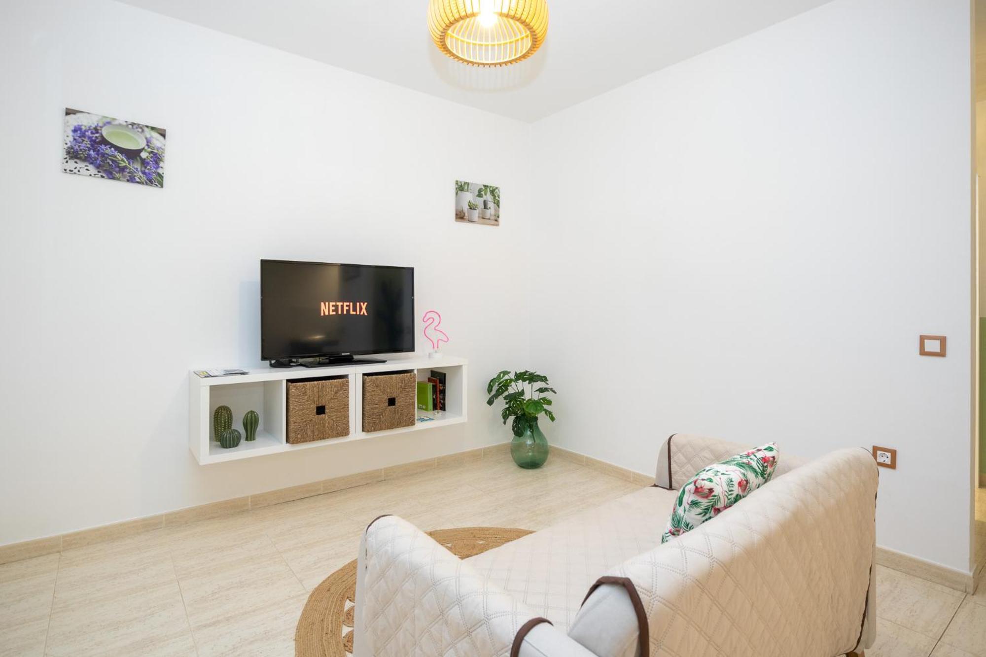 Sixtwelve Apartment